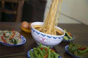 萬(wàn)里金湯牛肉面加盟